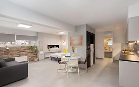 Stylish Studio Downtown